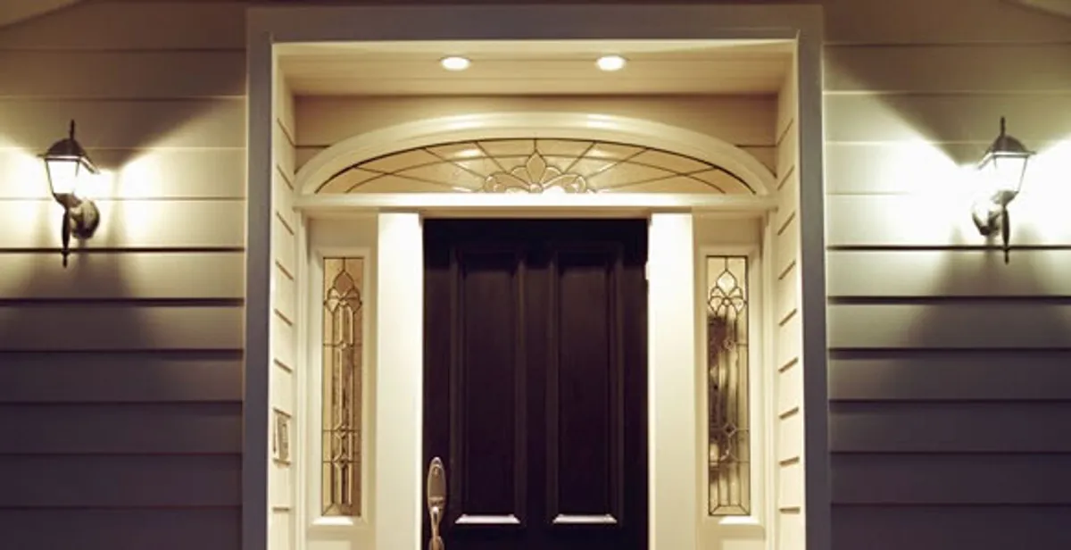security light installation services with professionally installed entryway lighting in Pasadena, CA